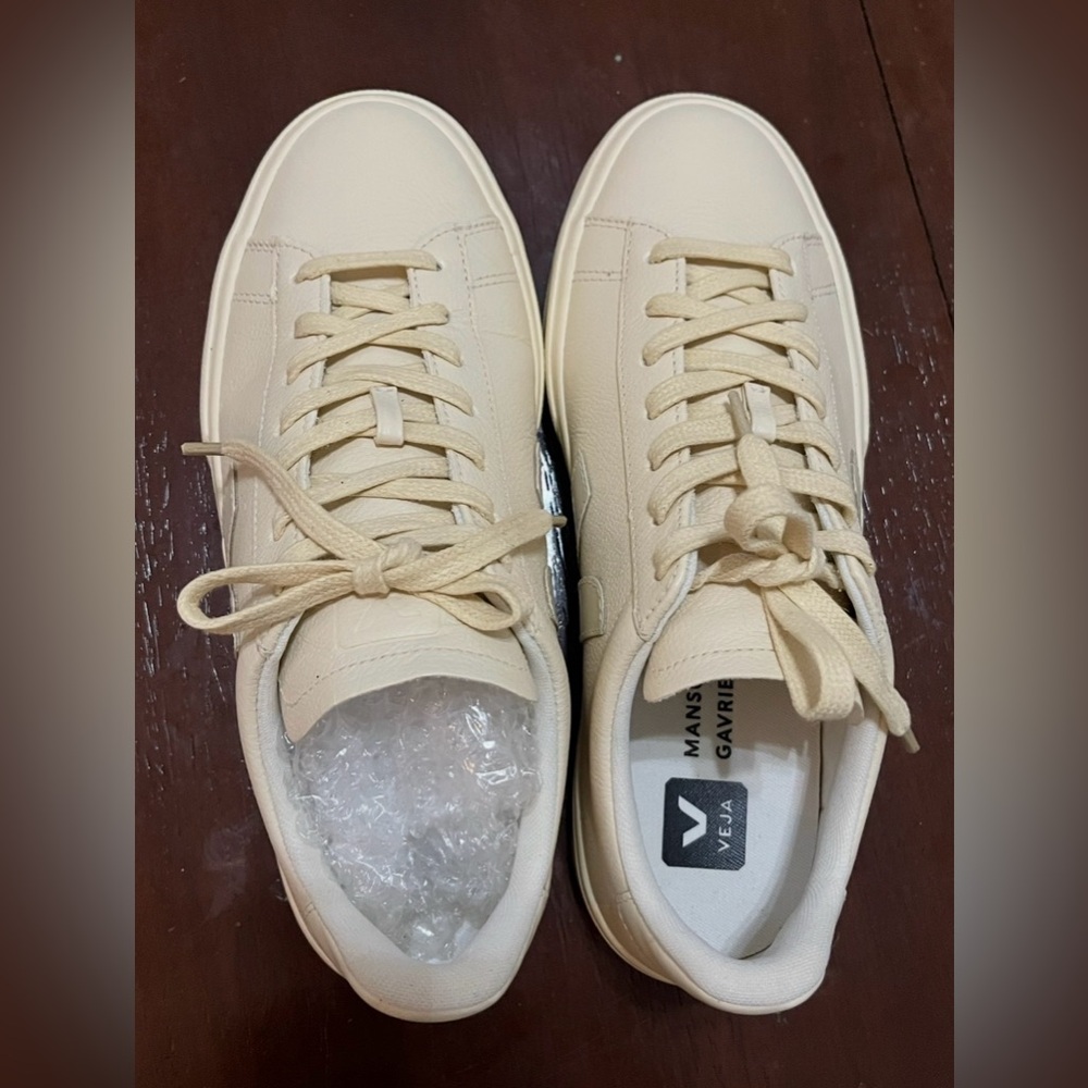 Veja Chromfree Leather Mansur Gavriel Crema Color Sneakers